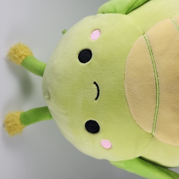 Squishmallow Pilar The Grasshopper - Picture 2 of 6